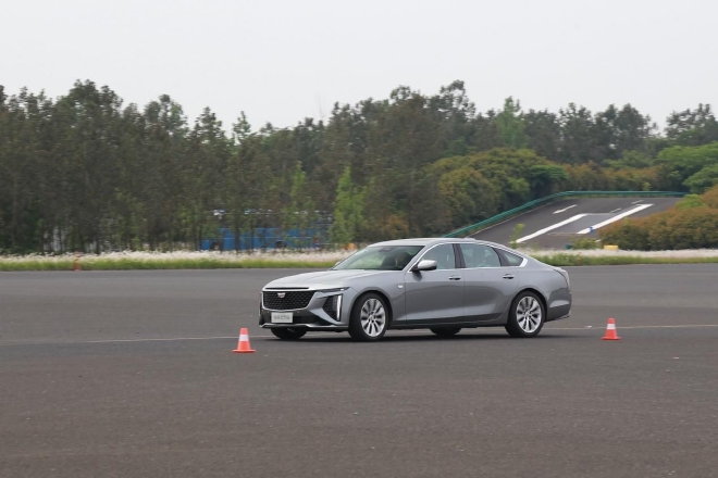 All-around Gentleman SAIC-GM's New Cadillac CT6 Dynamic Experience
