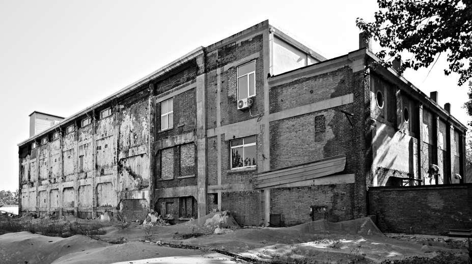 The old factory building left over from the former site of Tongzhou Power Plant. The old factory building left over from the former site of Tongzhou Power Plant.