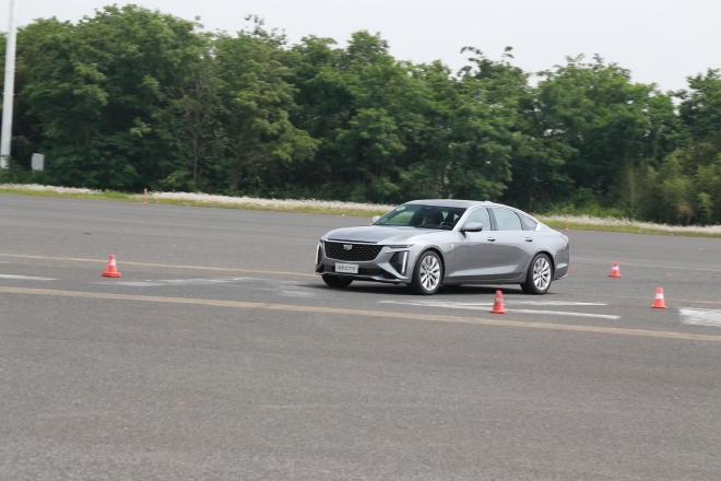 All-around Gentleman SAIC-GM's New Cadillac CT6 Dynamic Experience