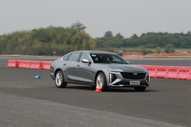 All-around Gentleman SAIC-GM's New Cadillac CT6 Dynamic Experience