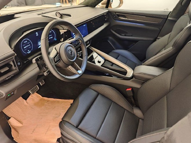 Porsche's full range of products debuts at Taycan Turbo GT/Macan EV