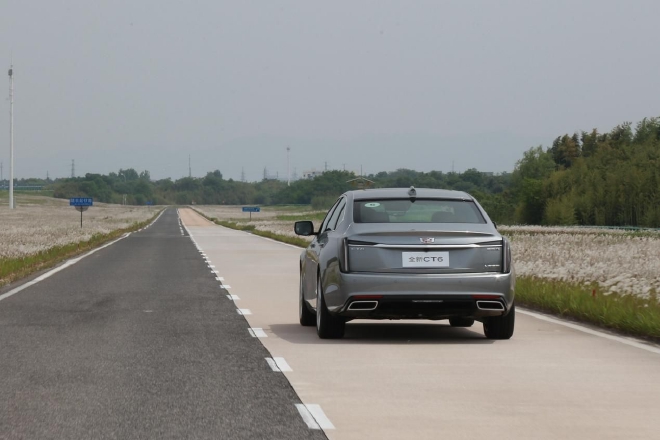 All-around Gentleman SAIC-GM's New Cadillac CT6 Dynamic Experience
